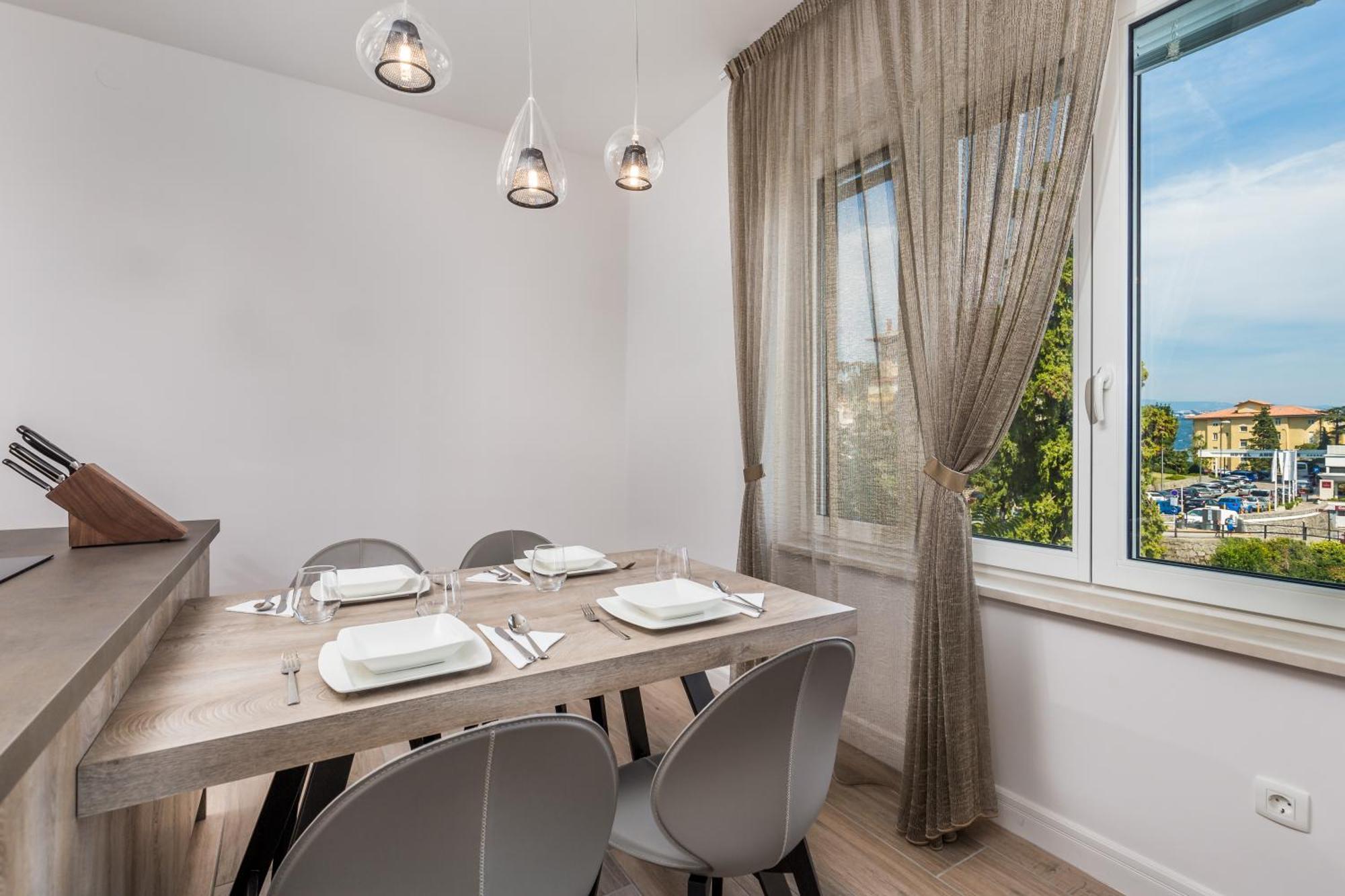 Apartments Liana أوباتيا الغرفة الصورة
