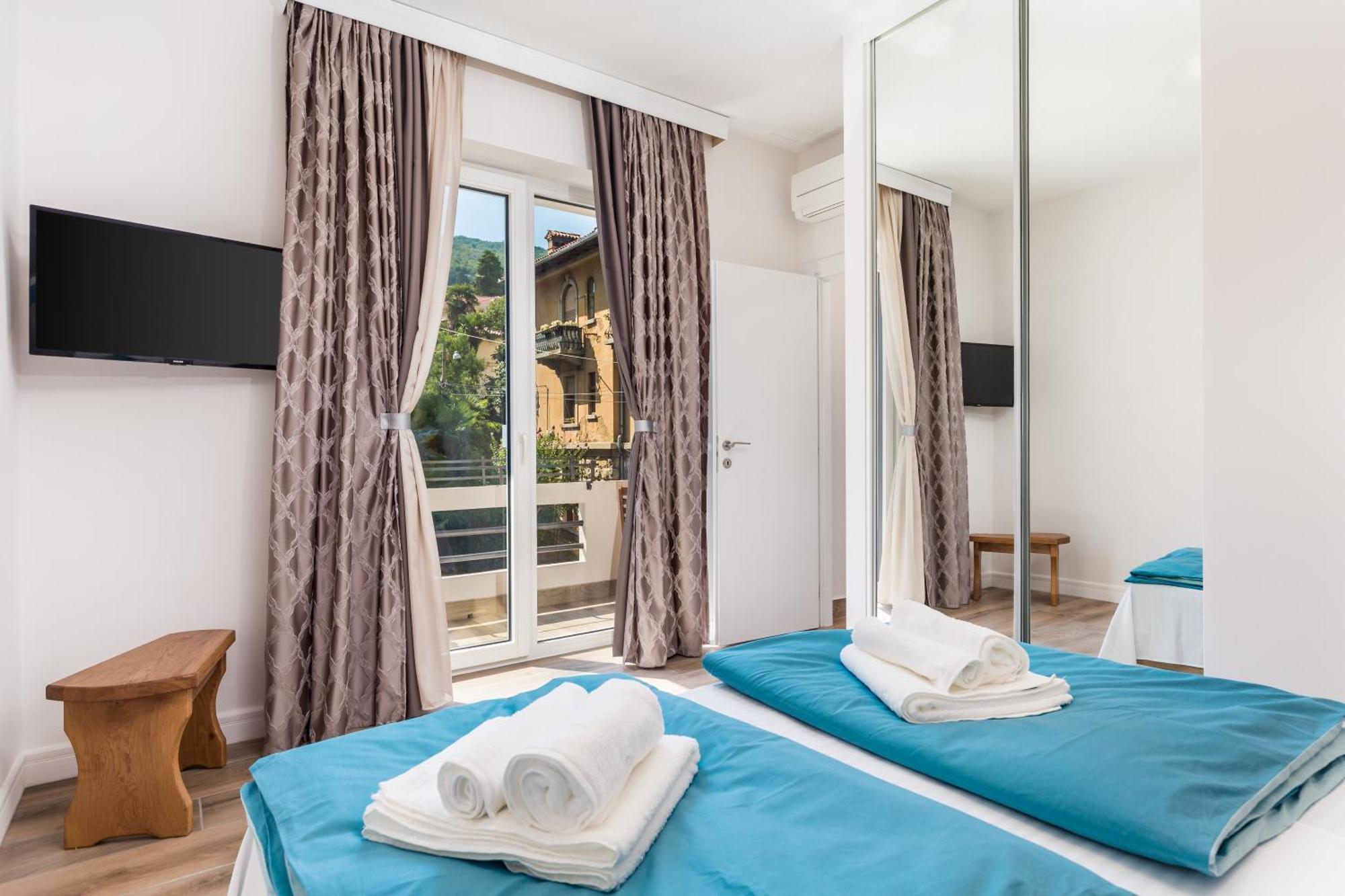 Apartments Liana أوباتيا الغرفة الصورة